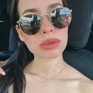 Meet your Posher, Melanie